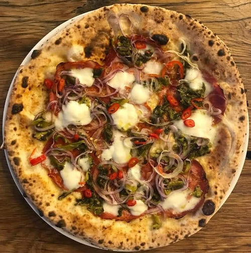 PIZZA CIPOLLA SALAME PICCANTE PEPERONI